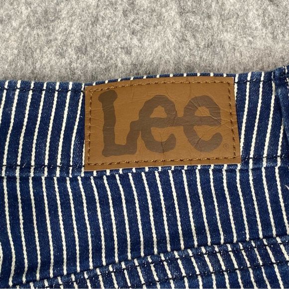 Lee Womens Blue/White Striped Regular Fit Short Mid Rise Shorts Size 14 Medium - Picture 7 of 11